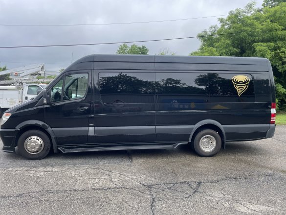 2012 Mercedes-Benz 3500 Sprinter Executive Shuttle for Sale in Louisville, KY - Photo 2