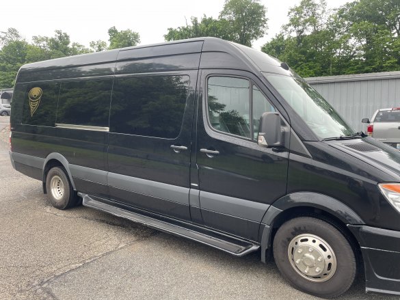 2012 Mercedes-Benz 3500 Sprinter Executive Shuttle for Sale in Louisville, KY - Photo 3