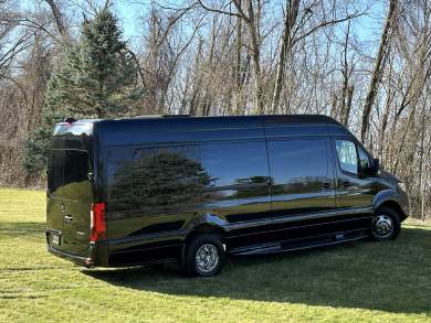 2024 Road Liner Limousine Maybach GLS Styling Auto Elite Mercedes-Benz Sprinter