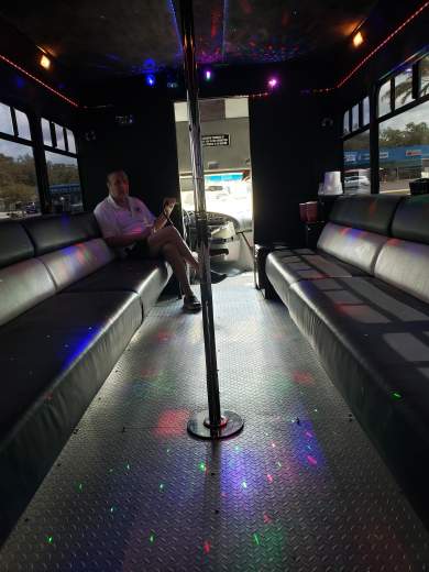 2006 Ford E450 Limo Bus with New Interior