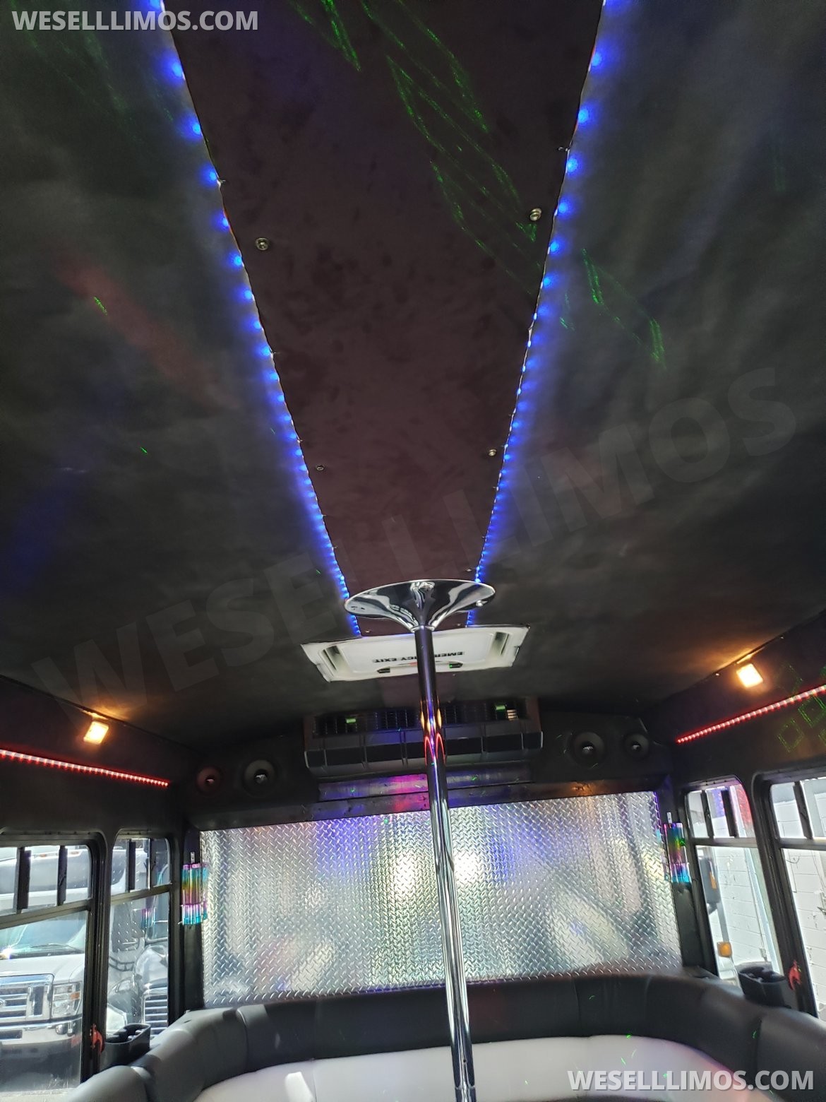 Limo Bus for Sale in Largo, FL - Photo 10