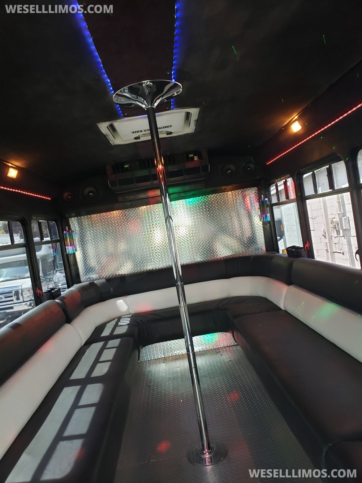Limo Bus for Sale in Largo, FL - Photo 11