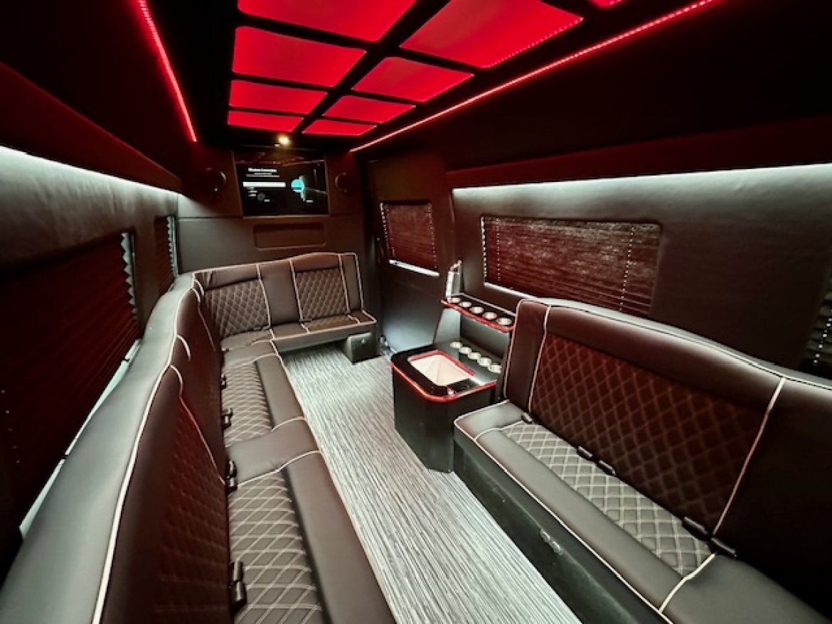 Limo Bus for Sale in Erie, PA - Photo 6