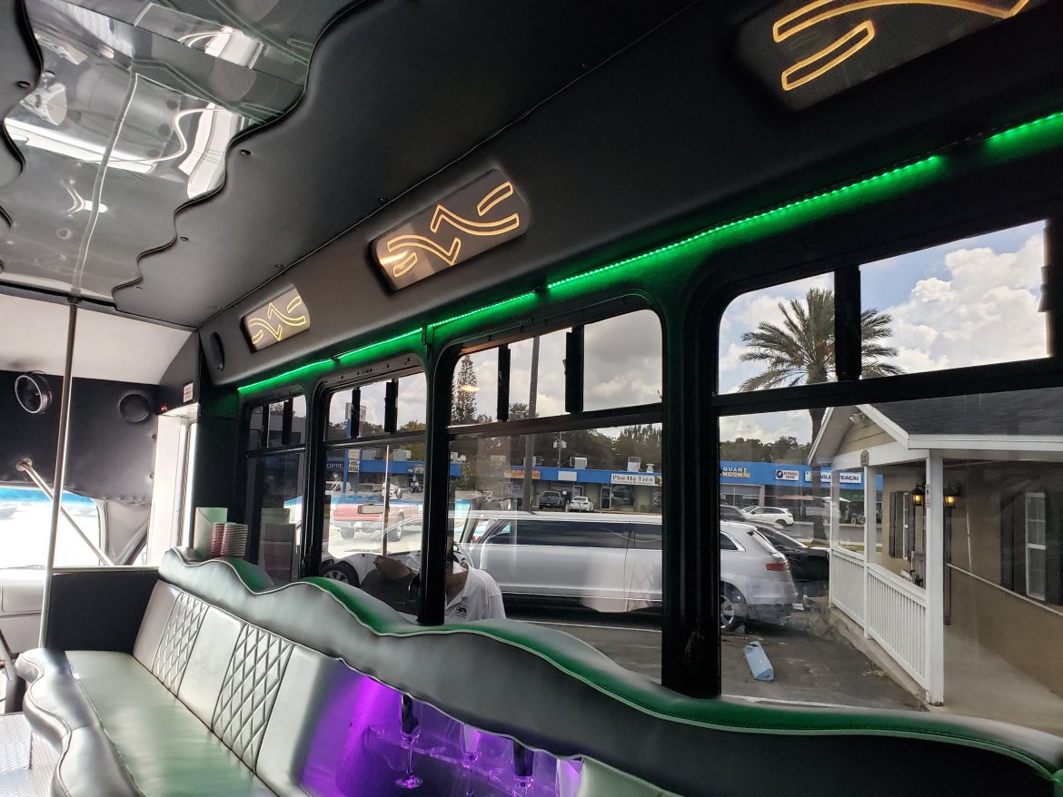 Limo Bus for Sale in Largo, FL - Photo 7