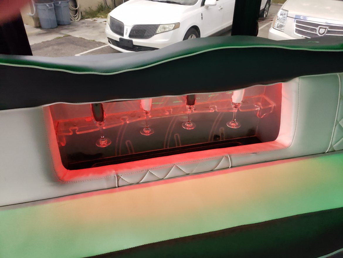 Limo Bus for Sale in Largo, FL - Photo 10