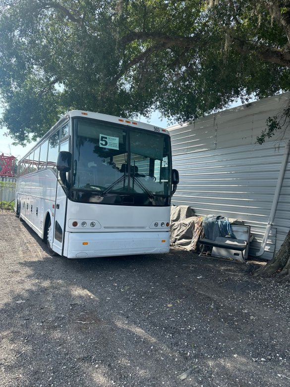 2004 Van Hool C2045 Motorcoach ADA, III