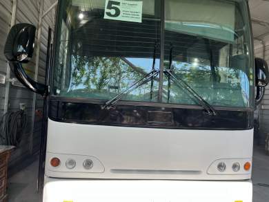 2004 Van Hool C2045 Motorcoach ADA, III