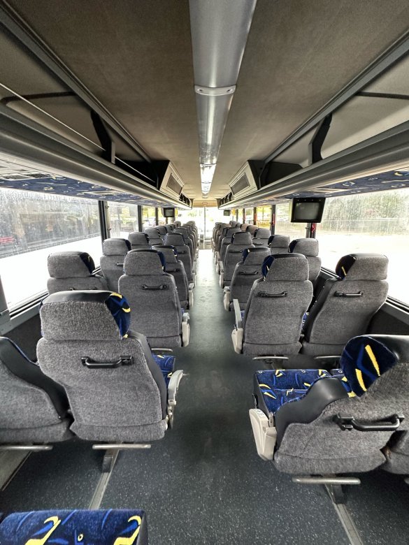 2004 Van Hool C2045 Motorcoach ADA, III