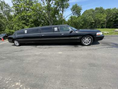 2007 Krystal Lincoln 8 Passenger Black Limo Limousine