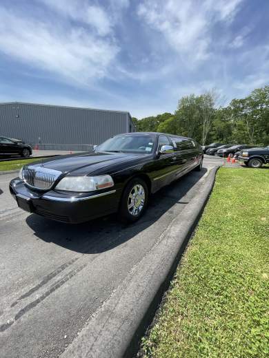 2007 Krystal Lincoln 8 Passenger Black Limo Limousine