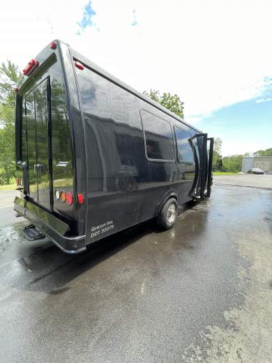 2012 Ford E450 Limo Bus