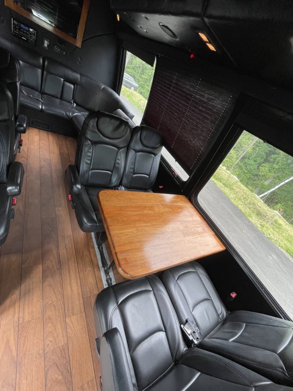 2012 Ford E450 Limo Bus