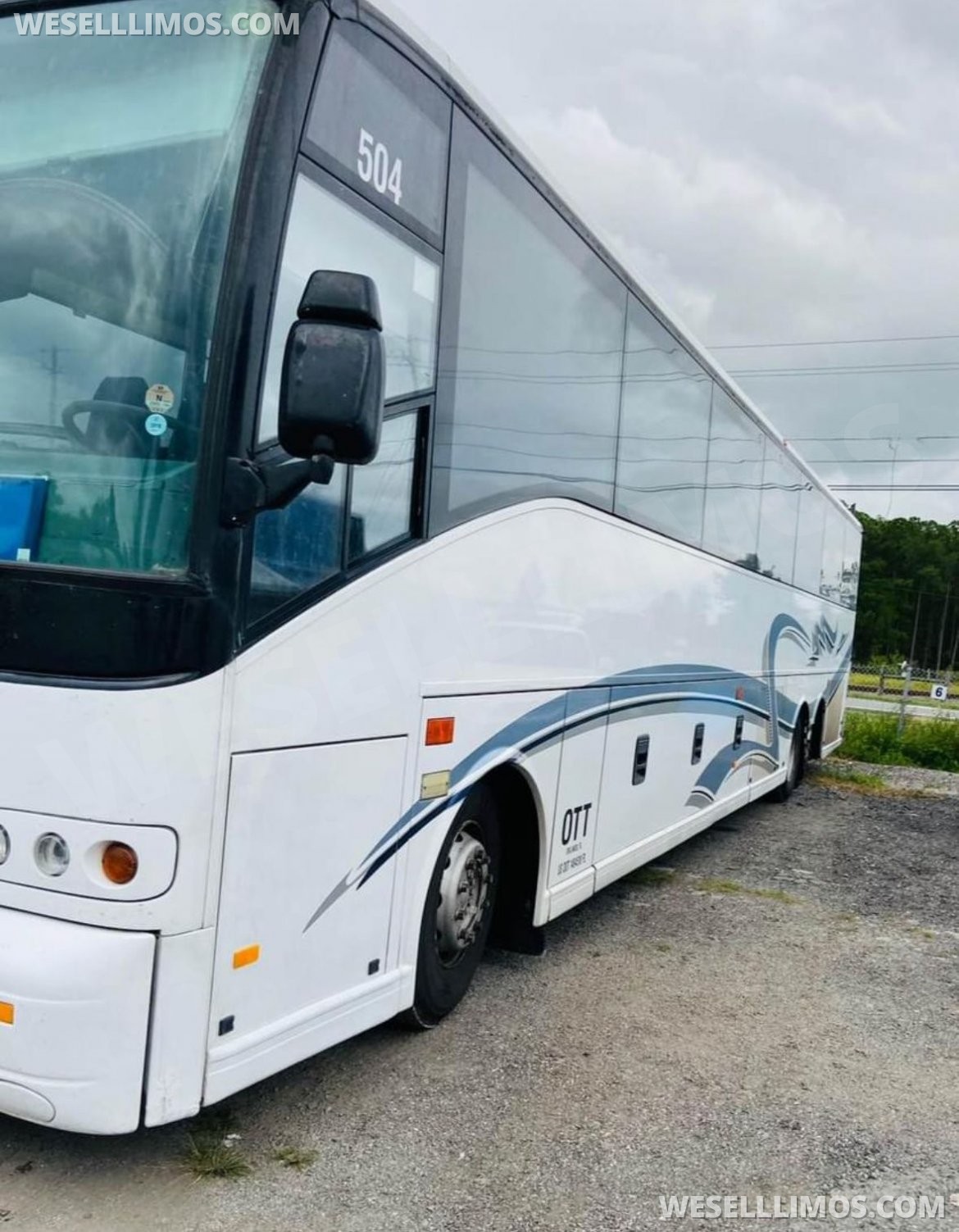 2004 Van Hool Van C2045 Motorcoach ADA - Photo 3