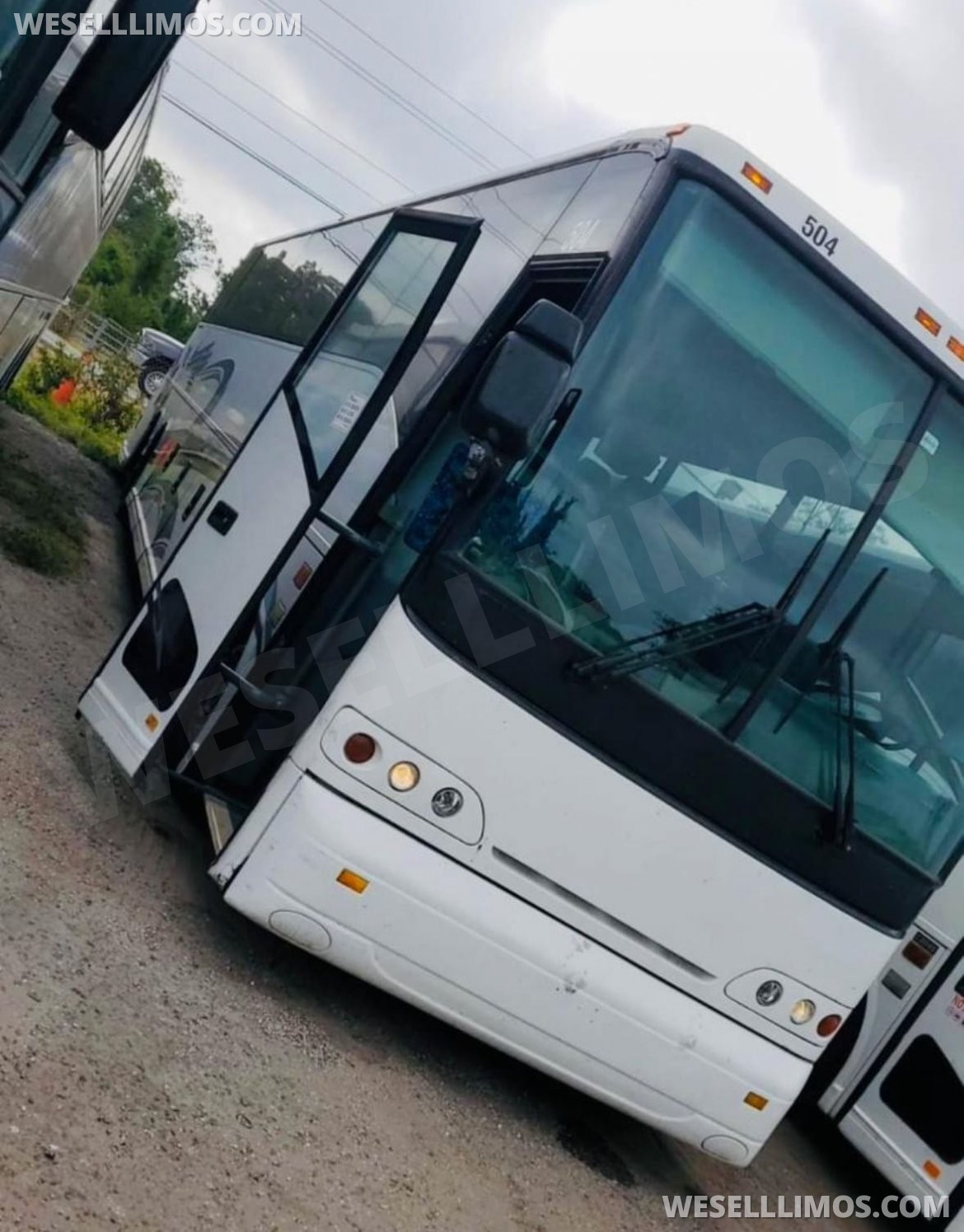 2004 Van Hool Van C2045 Motorcoach ADA - Photo 2