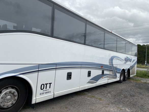 2004 Van Hool Van C2045 Motorcoach ADA, IV