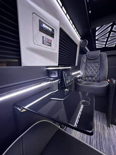 2024 CEO Ford Transit  Sprinter