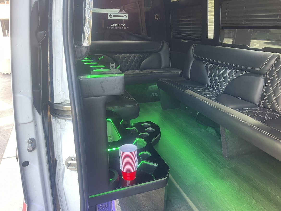 2017 American Mercedes-Benz Sprinter  Sprinter - Photo 2