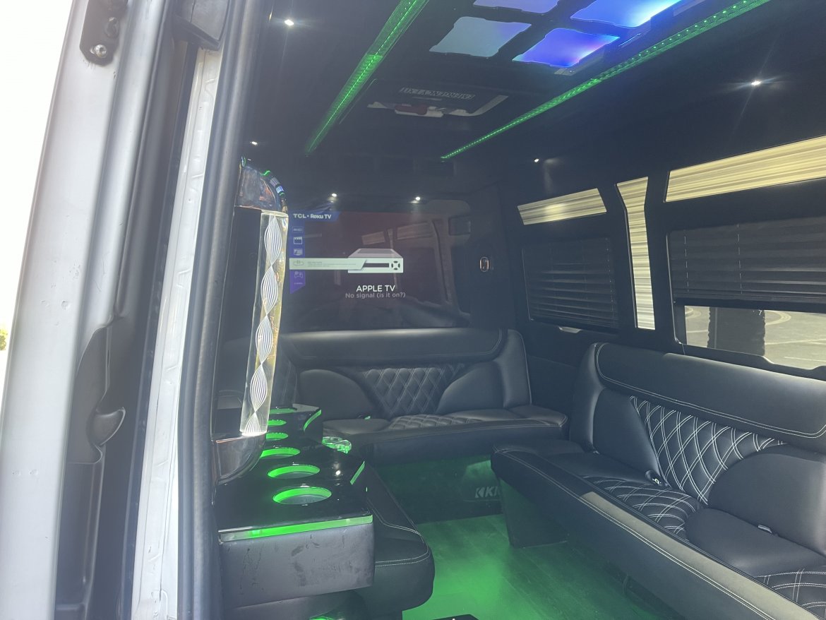 2017 American Mercedes-Benz Sprinter  Sprinter - Photo 4