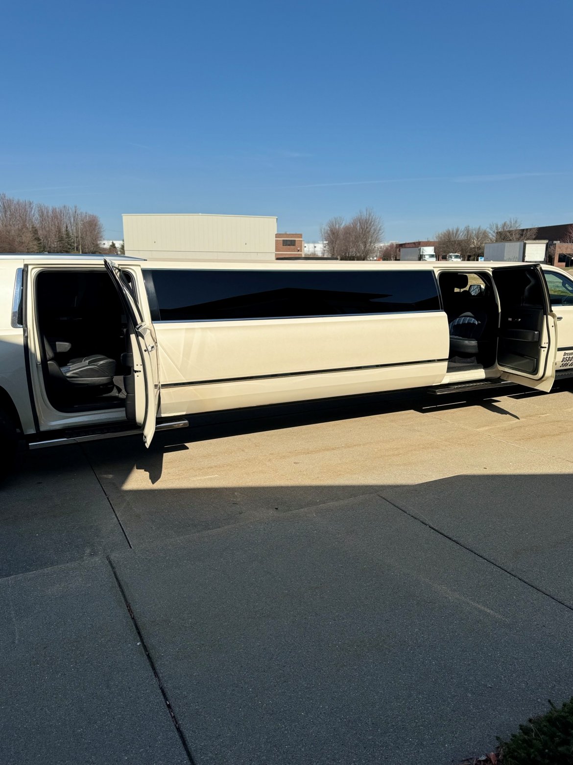 SUV Stretch for Sale in Shelby Twp, MI - Photo 5