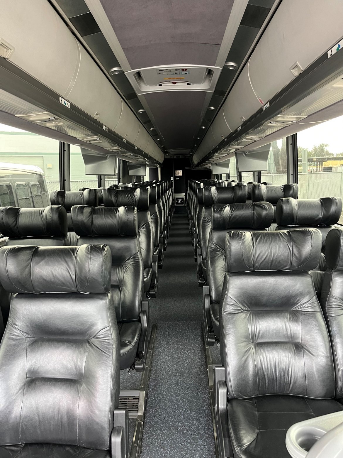 Motorcoach for Sale in Austin, TX - Photo 5