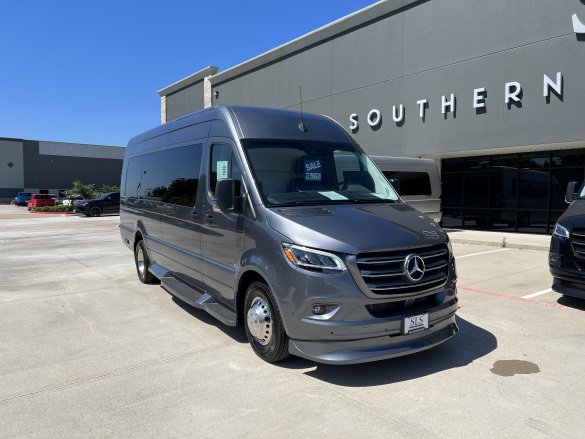 2024 Midwest Automotive Designs Mercedes-Benz Buisiness Class #13679 Sprinter