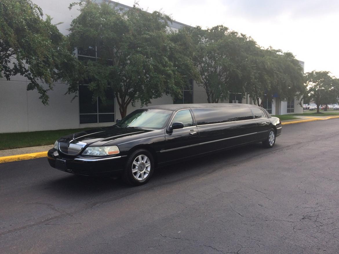 Limousine for sale: 2007 Lincoln Town Car 120&quot; by Tiffany