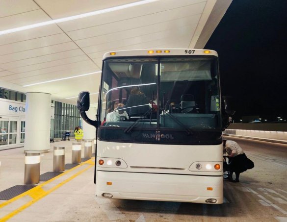 2001 Van Hool C2045 Shuttle Bus for Sale in Orlando, FL - Photo 2