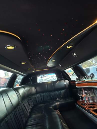 2011 Black Krystal Lincoln Town Car Limousine 5th Door