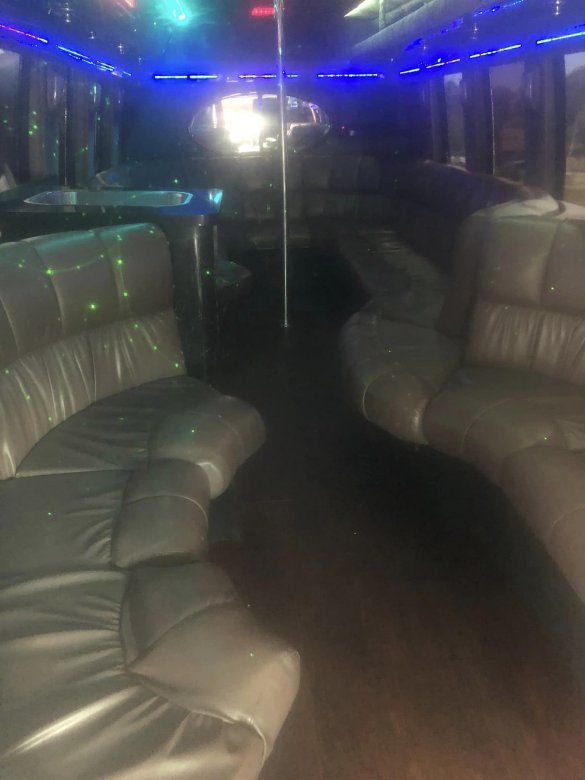 2000 Ford F450 Limo Bus