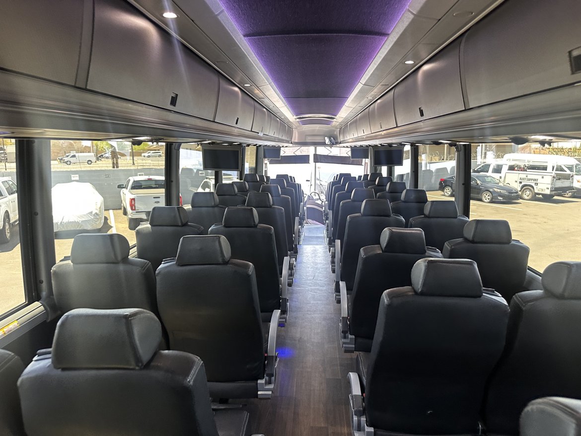 Motorcoach for Sale in Phoenix, AZ - Photo 10