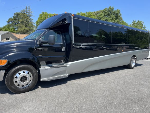 2013 Grech GM 40 F650 Executive Shuttle