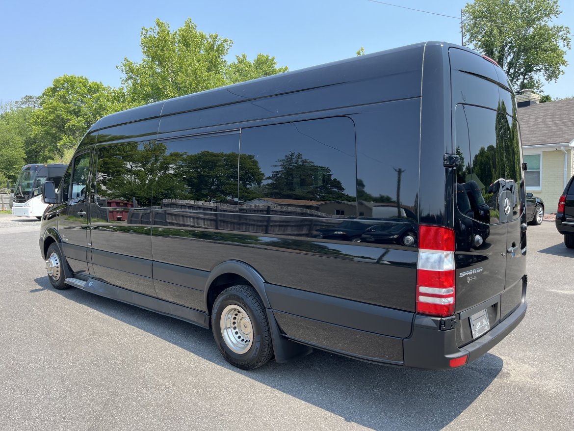 Limo Bus for Sale in Pasadena, MD - Photo 5