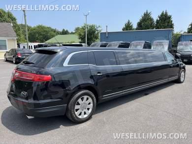 2018 Royale Lincoln MKT Limousine - Limousine for Sale in Pasadena, MD - Photo 4