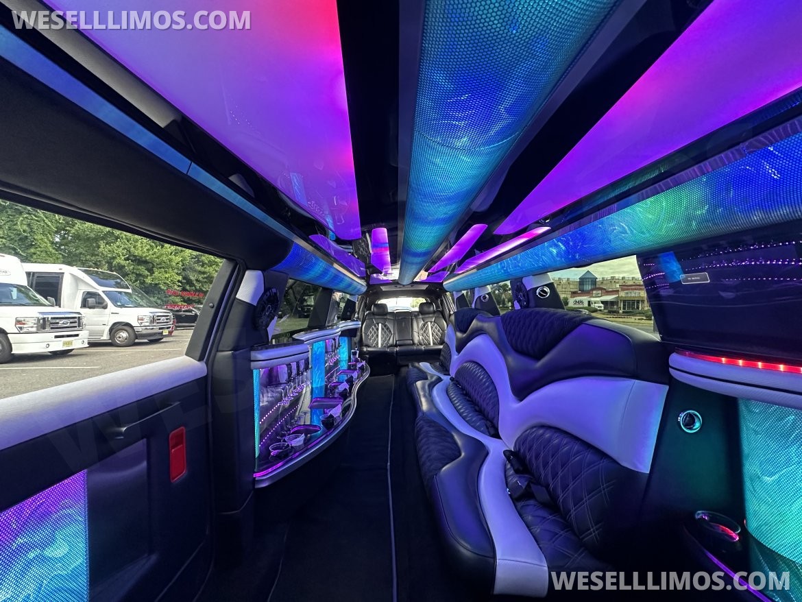 Limousine for Sale in Morganville, NJ - Photo 7