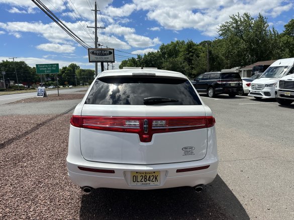 2019 Pinnacle Limousine Mfg. Lincoln MKT 180 Limousine