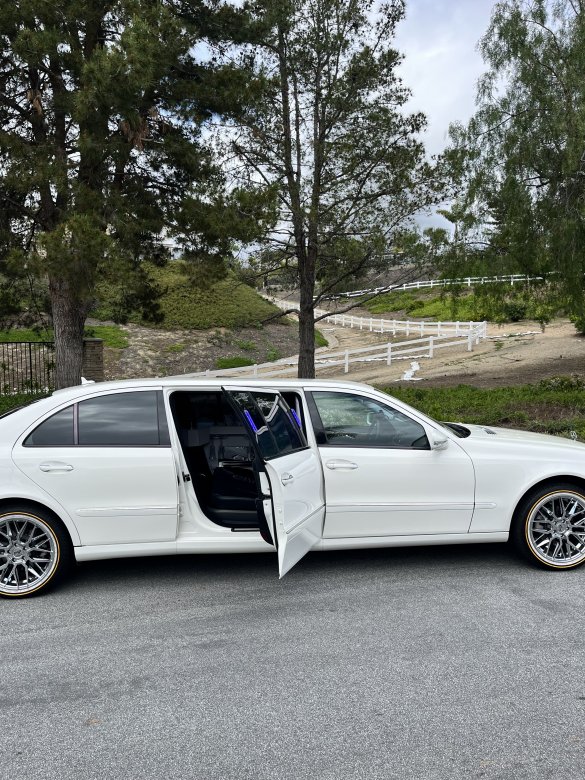 2008 Mercedes-Benz E350 Limousine for Sale in Yorba Linda, CA - Photo 2