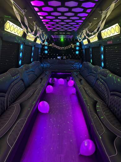 2017 Ford 550 KSIR Limo Bus