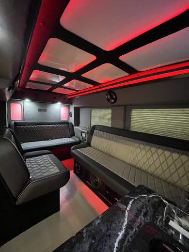 2019 Sherrod  Ford Transit 350 Custom Limousine