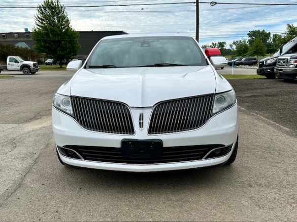 2014 Lincoln MKT SUV Stretch for Sale in Erie, PA - Photo 2