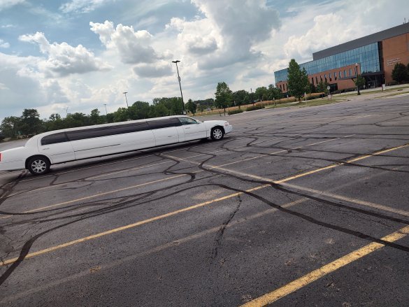 2006 Lincoln Town Car Limousine