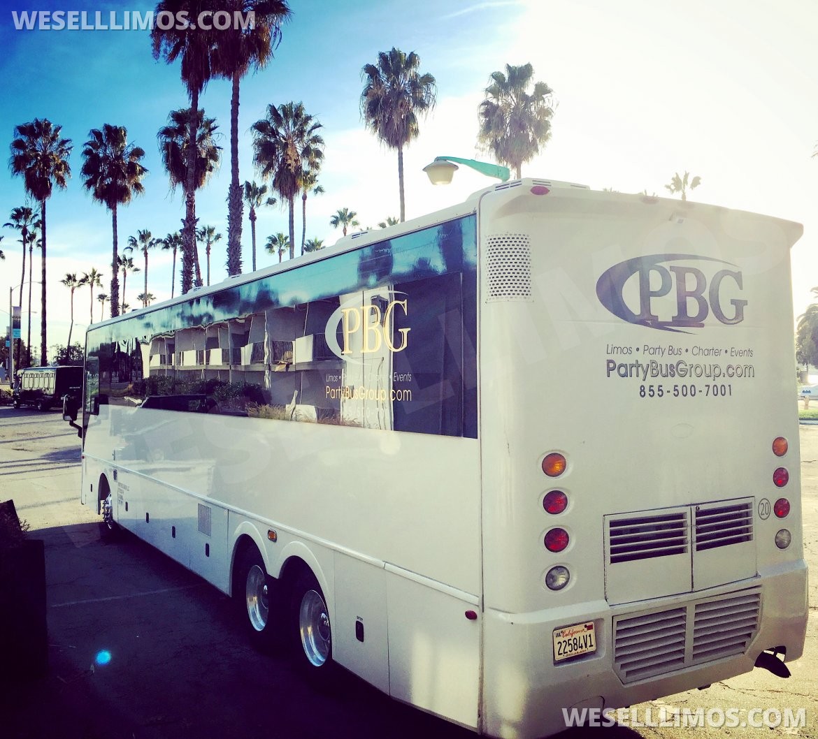 Photo of Limo Bus for sale: 2010 Freightliner VIP Party Bus by CT Coachworks