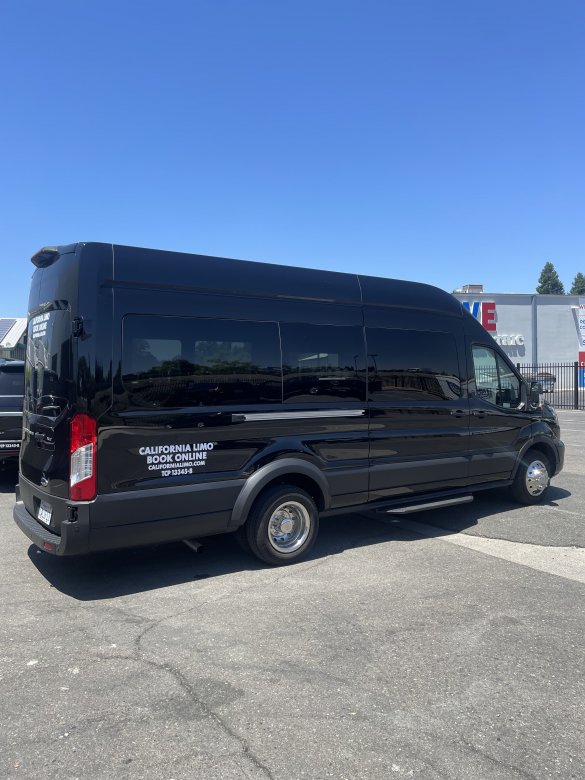 2024 Ford 350HD Transit Limo Van Sprinter