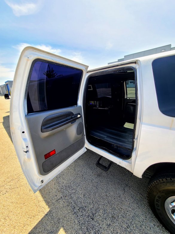 2004 Ford Excursion XLT Limousine