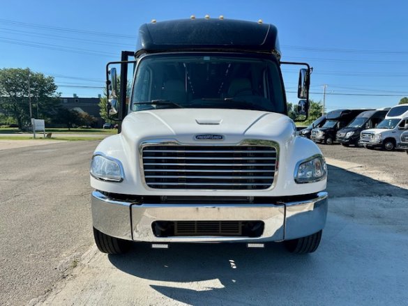 2017 Freightliner M2 106 Shuttle Bus for Sale in Erie, PA - Photo 2