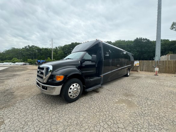 2013 Ford F650 Grech GM 40 45ft Executive Shuttle