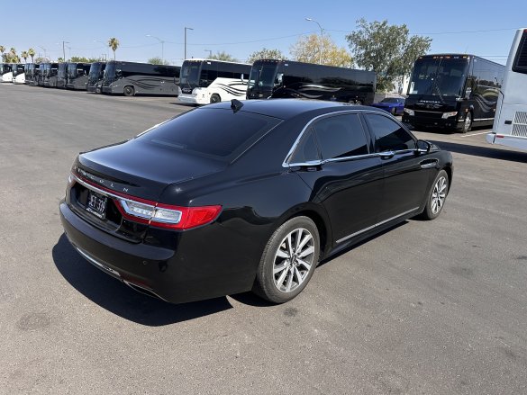 2018 Lincoln Continental Sedan for Sale in Phoenix, AZ - Photo 3