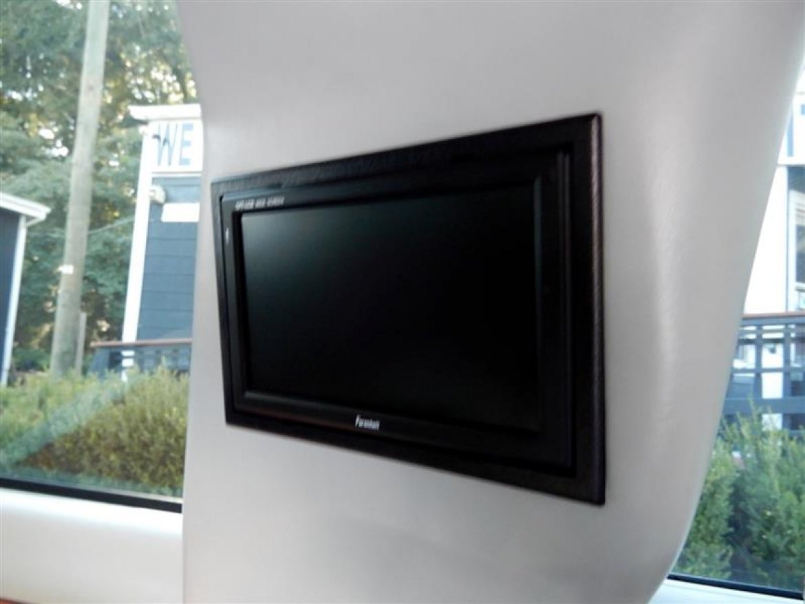 Photo of Limousine for sale: 2006 Lincoln TOWN CAR