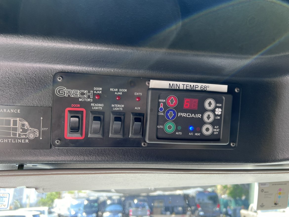 Executive Shuttle for Sale in Anaheim, CA - Photo 8