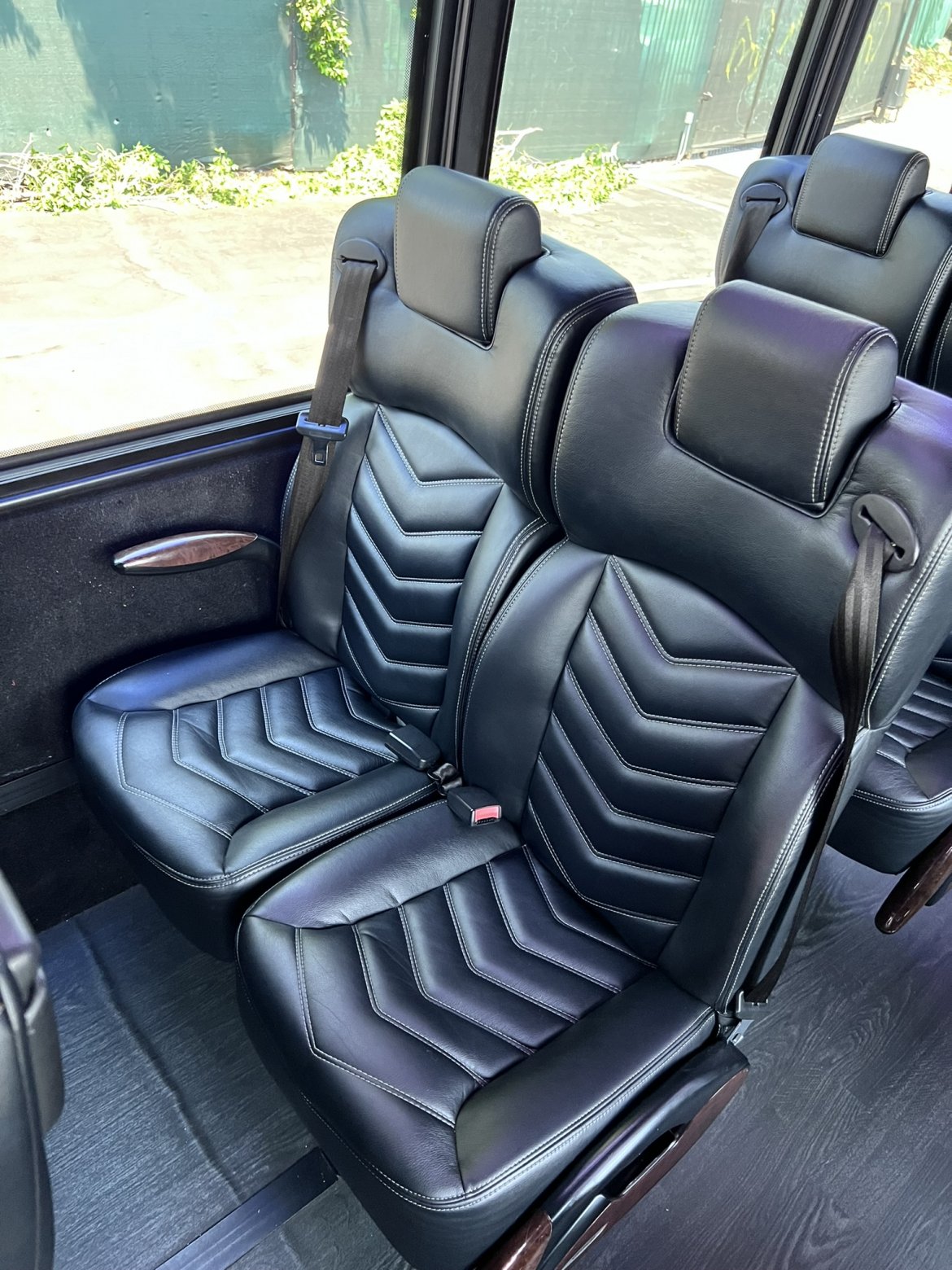 Executive Shuttle for Sale in Anaheim, CA - Photo 3