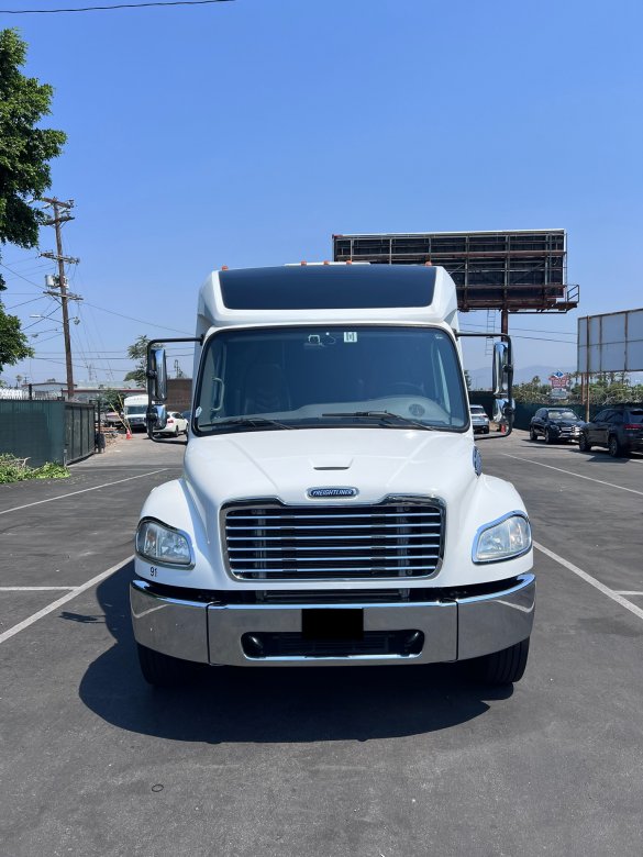 2018 Grech Freightliner M2 GM 40 Executive Shuttle